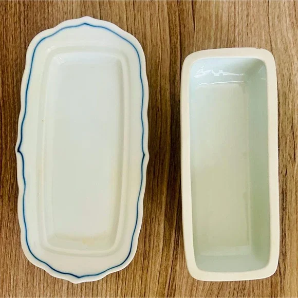 VintageBlue Danube Japan covered butter dish Blue Onion pattern Fine porcelain - Picture 7 of 12